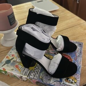 Jeffrey Campbell Lindsay Heel Size 7 Black